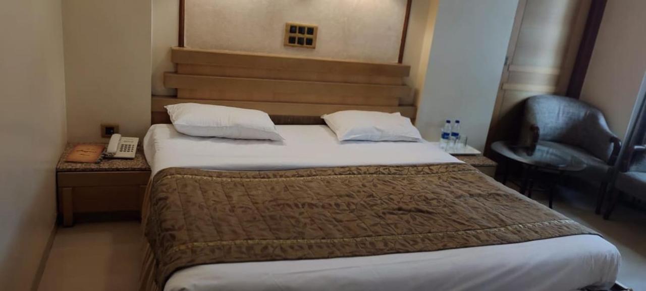 Hotel Deccan Royaale, Shivajinagar Pune Exterior photo