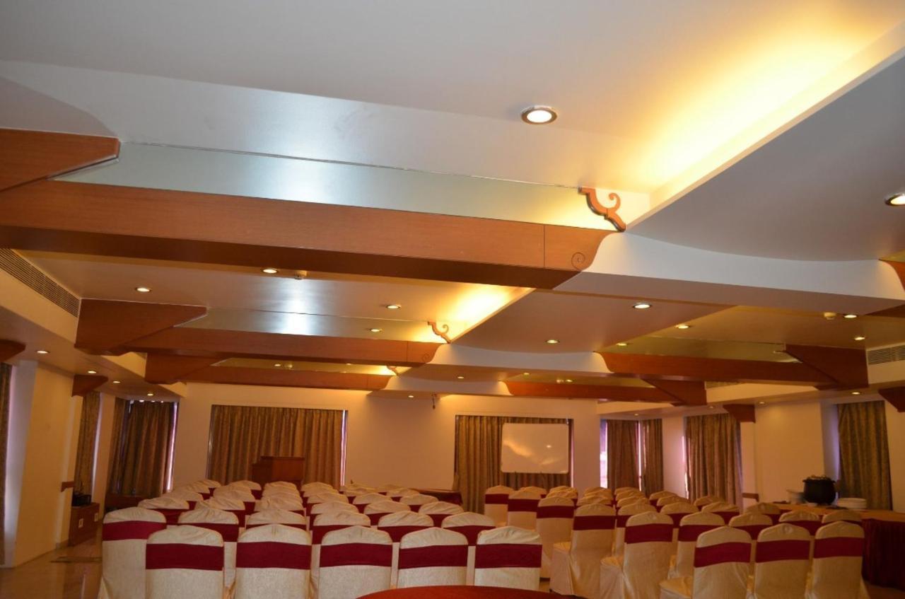 Hotel Deccan Royaale, Shivajinagar Pune Exterior photo