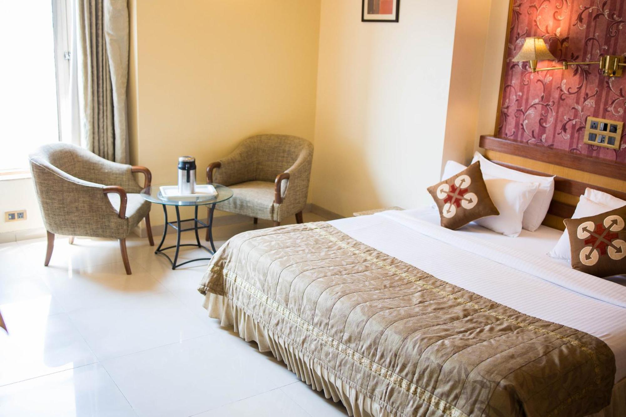 Hotel Deccan Royaale, Shivajinagar Pune Exterior photo